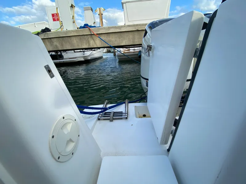 Slide: The Image of Contender Boats Inc 35 Express 1998 - 81