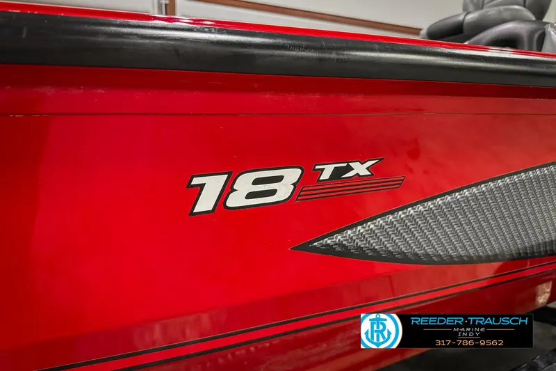 Slide: The Image of Triton 18 TX 2018 - 52