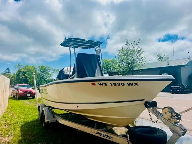 Slide: The Image of Mako 184 Center Console 2020 - 3