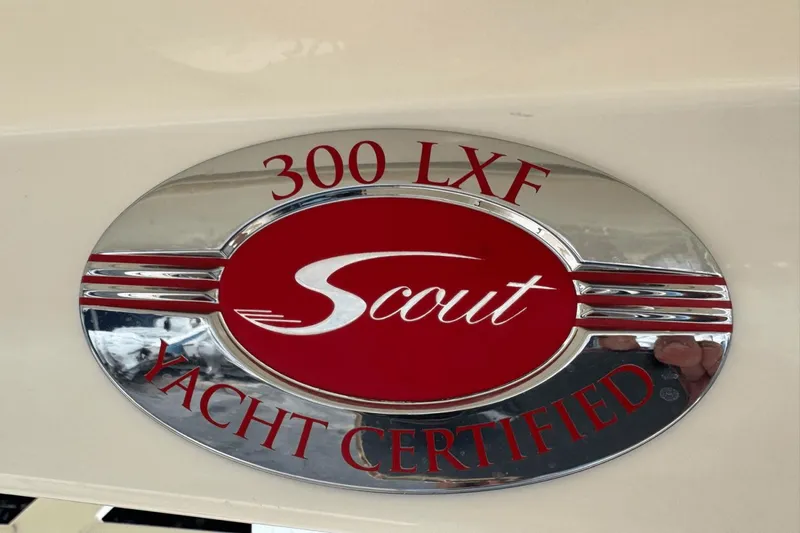Slide: The Image of Scout 300 Lxf 2020 - 15