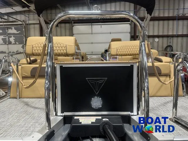 Slide: The Image of Tahoe Cascade 2385 Quad Lounge Shift SS Tritoon & Honda 2025 - 50