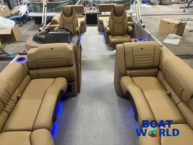 Slide: The Image of Tahoe Cascade 2385 Quad Lounge Shift SS Tritoon & Honda 2025 - 9