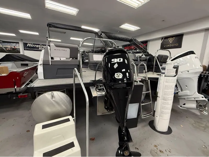 Slide: The Image of Manitou Cruise 20 Bench Twin Tube 2025 - 4