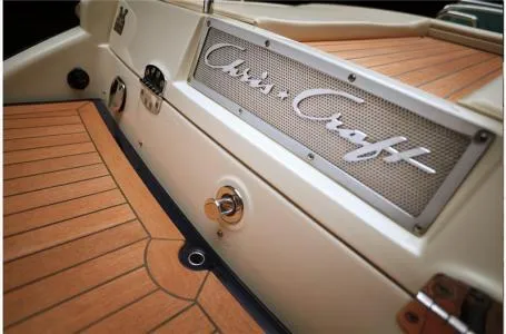 Slide: The Image of Chris-Craft Launch 27 Heritage Edition 2023 - 3