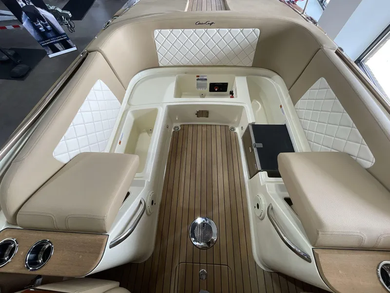 Slide: The Image of Chris-Craft Launch 27 Heritage Edition 2023 - 32