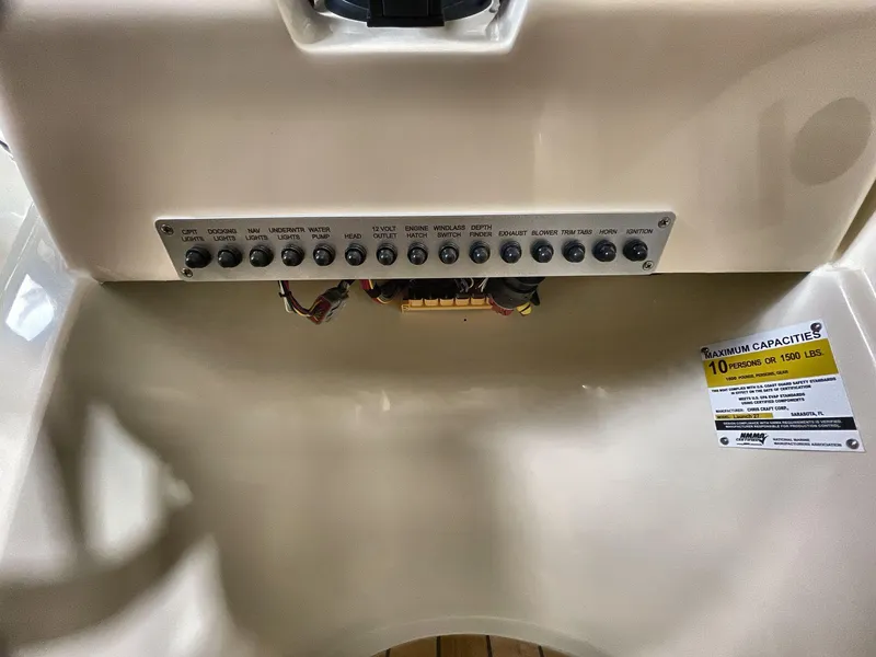 Slide: The Image of Chris-Craft Launch 27 Heritage Edition 2023 - 34