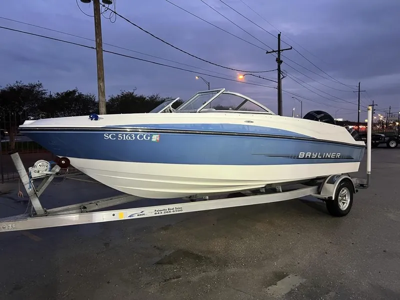 Slide: The Image of Bayliner 190 2012 - 9