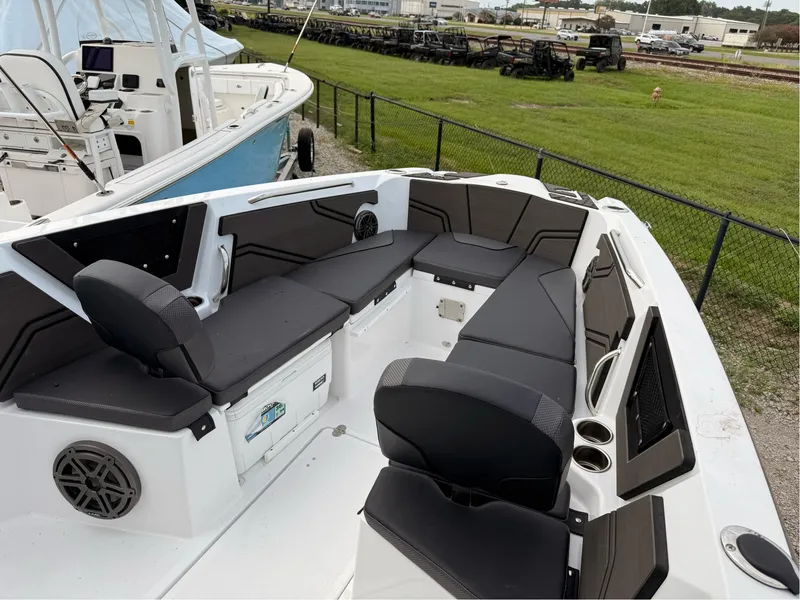 Slide: The Image of Scarab 255 Open LX 2025 - 23