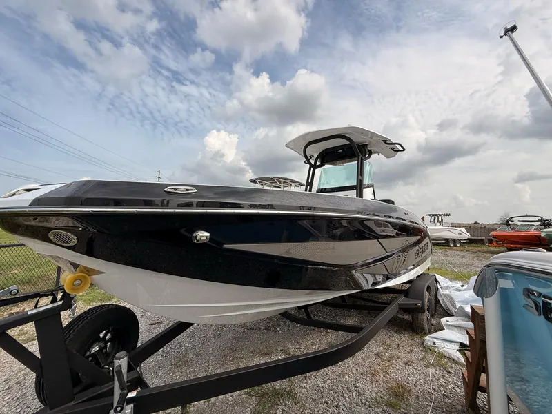 Slide: The Image of Scarab 255 Open LX 2025 - 5