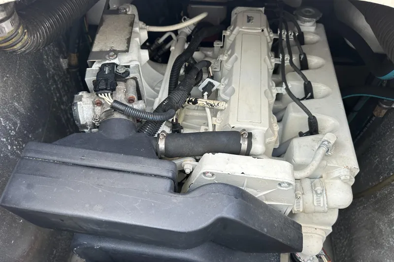 Slide: The Image of Engine of a 2007 Silverton 38 Convertible boat, detailed view. - 30
