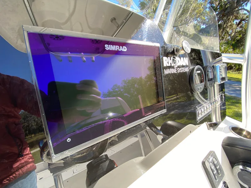 Slide: The Image of Tidewater 2400 Bay Max 2018 - 53