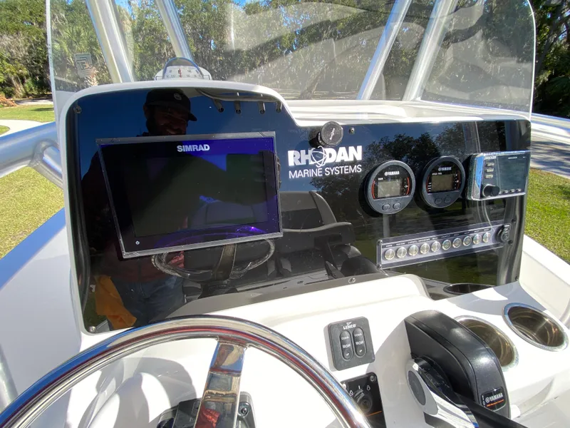 Slide: The Image of Tidewater 2400 Bay Max 2018 - 54