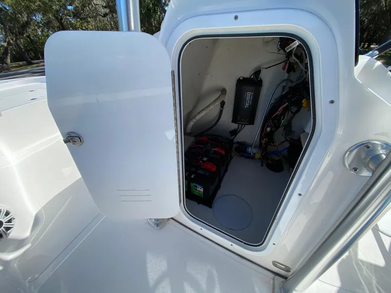 Slide: The Image of Tidewater 2400 Bay Max 2018 - 69