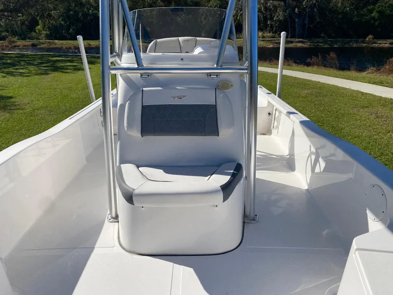 Slide: The Image of Tidewater 2400 Bay Max 2018 - 77