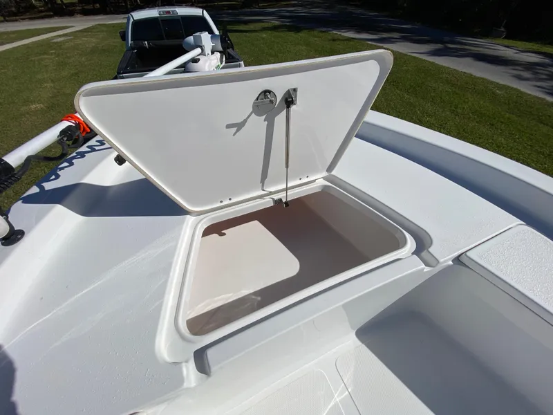 Slide: The Image of Tidewater 2400 Bay Max 2018 - 92