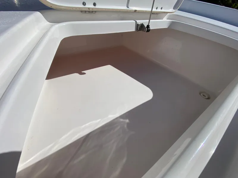 Slide: The Image of Tidewater 2400 Bay Max 2018 - 93