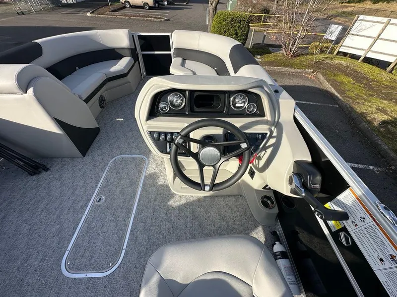 Slide: The Image of South Bay 224RS LE 2.75 2025 - 4