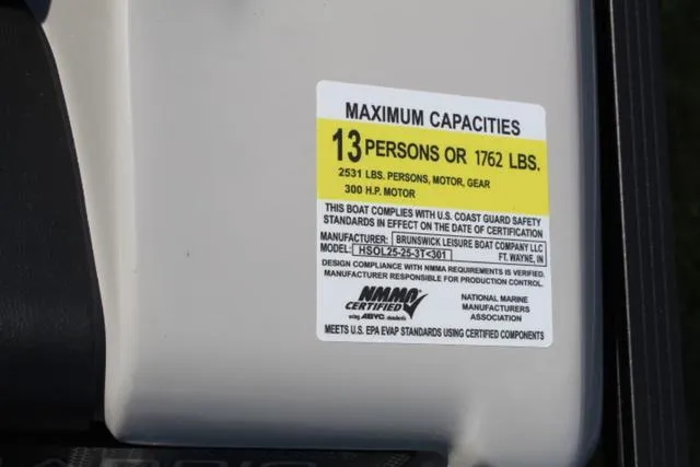 Slide: The Image of Capacity label on 2024 Harris Solstice 250 SL boat, max 13 persons or 1762 lbs. - 19
