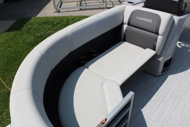 Slide: The Image of Harris Cruiser 210 CWDH 2024 - 10