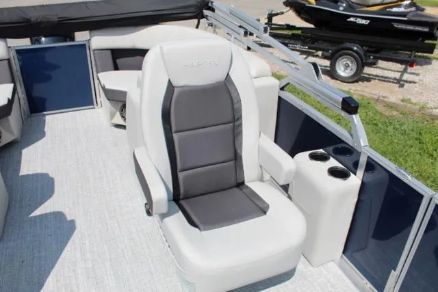 Slide: The Image of Harris Cruiser 210 CWDH 2024 - 11