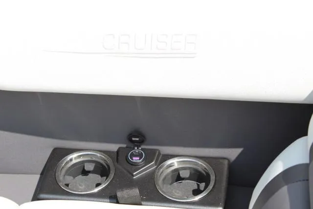 Slide: The Image of Harris Cruiser 210 CWDH 2024 - 18