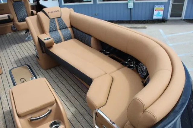 Slide: The Image of Harris GRAND MARINER 250 SLDH 2024 - 18