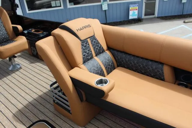 Slide: The Image of Harris GRAND MARINER 250 SLDH 2024 - 23