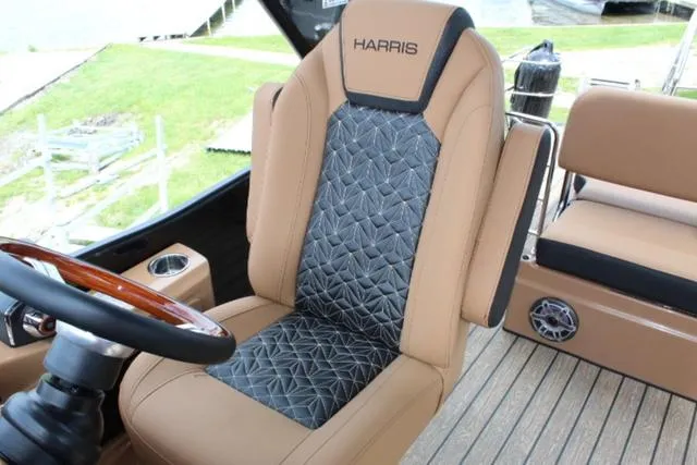 Slide: The Image of Harris GRAND MARINER 250 SLDH 2024 - 30