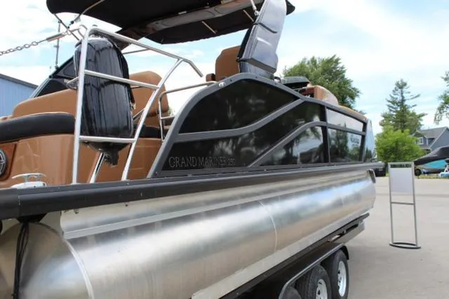 Slide: The Image of Harris GRAND MARINER 250 SLDH 2024 - 8