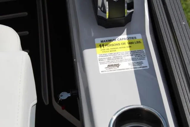 Slide: The Image of Harris Solstice 230 SLDH 2025 - 20