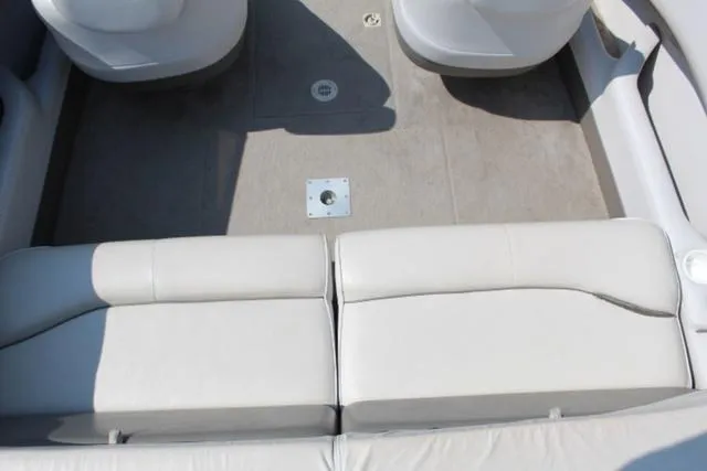 Slide: The Image of Crownline Boats 202 BR 1998 - 10