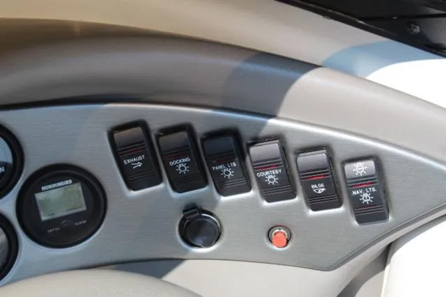 Slide: The Image of Crownline Boats 202 BR 1998 - 17