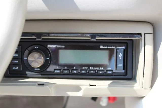 Slide: The Image of Crownline Boats 202 BR 1998 - 19