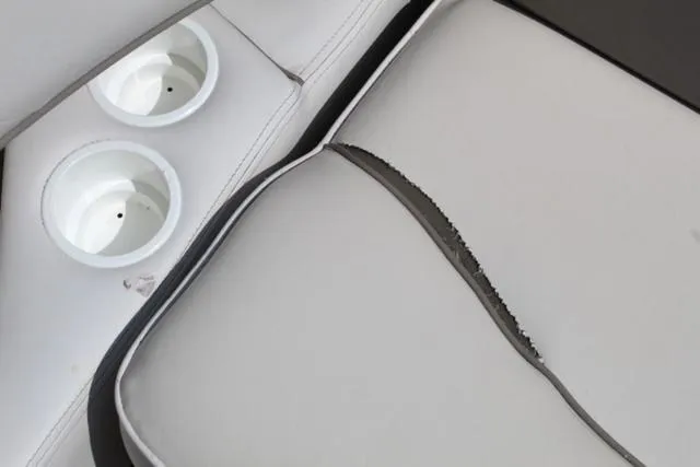 Slide: The Image of Crownline Boats 202 BR 1998 - 24