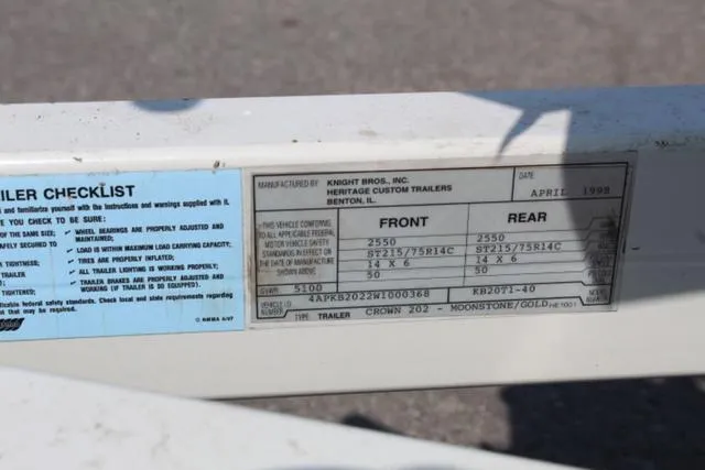 Slide: The Image of Crownline Boats 202 BR 1998 - 28