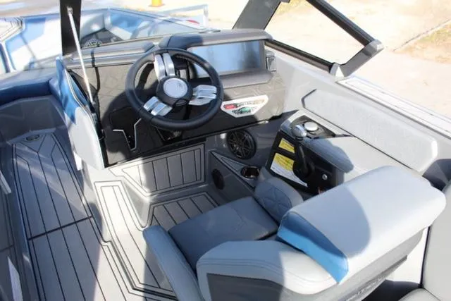 Slide: The Image of Nautique Super Air Nautique GS22 2023 - 11
