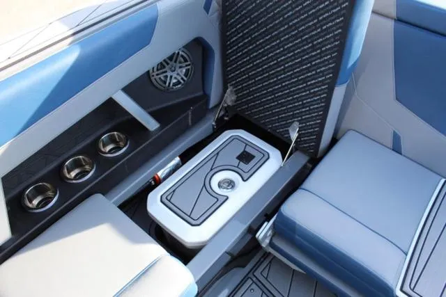 Slide: The Image of Nautique Super Air Nautique GS22 2023 - 16