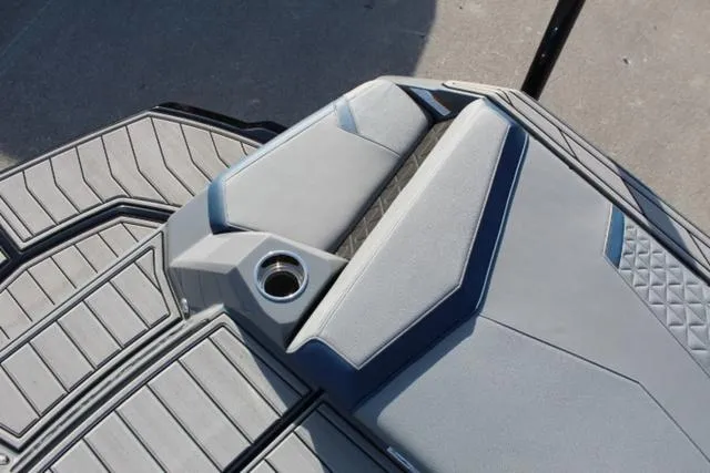 Slide: The Image of Nautique Super Air Nautique GS22 2023 - 22