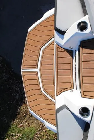 Slide: The Image of Correct Craft Super Air Nautique GS20 2024 - 30