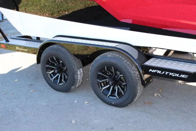 Slide: The Image of Correct Craft Super Air Nautique GS20 2024 - 32