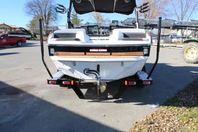 Slide: The Image of Correct Craft Super Air Nautique GS20 2024 - 34