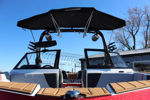 Slide: The Image of Correct Craft Super Air Nautique GS20 2024 - 35