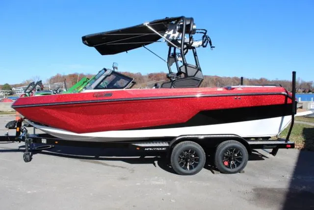 Slide: The Image of Correct Craft Super Air Nautique GS20 2024 - 4