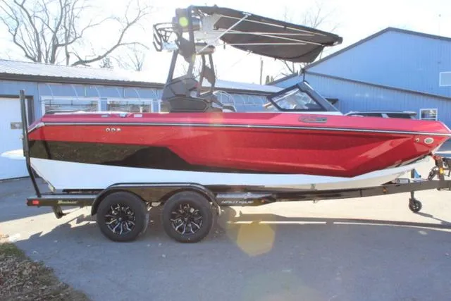 Slide: The Image of Correct Craft Super Air Nautique GS20 2024 - 5