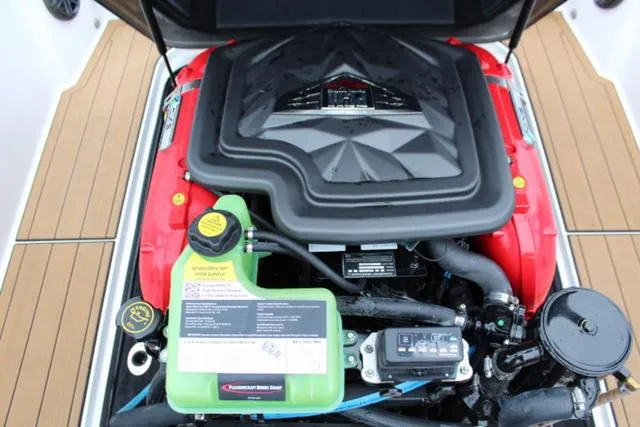 Slide: The Image of Nautique Ski Nautique 200 2023 - 20