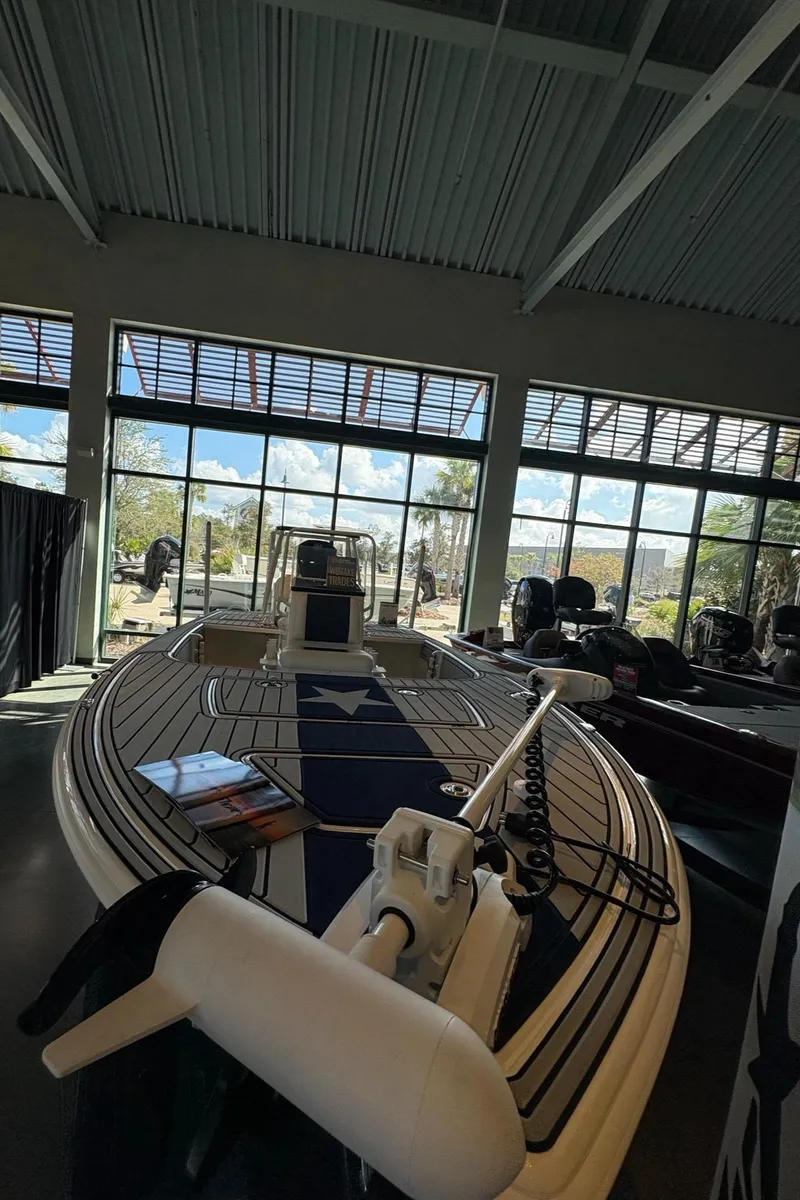 Slide: The Image of Mako 18 Pro Skiff Patriot Edition 2025 - 86