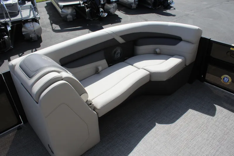 Slide: The Image of Barletta Cabrio 22Q 2025 - 16