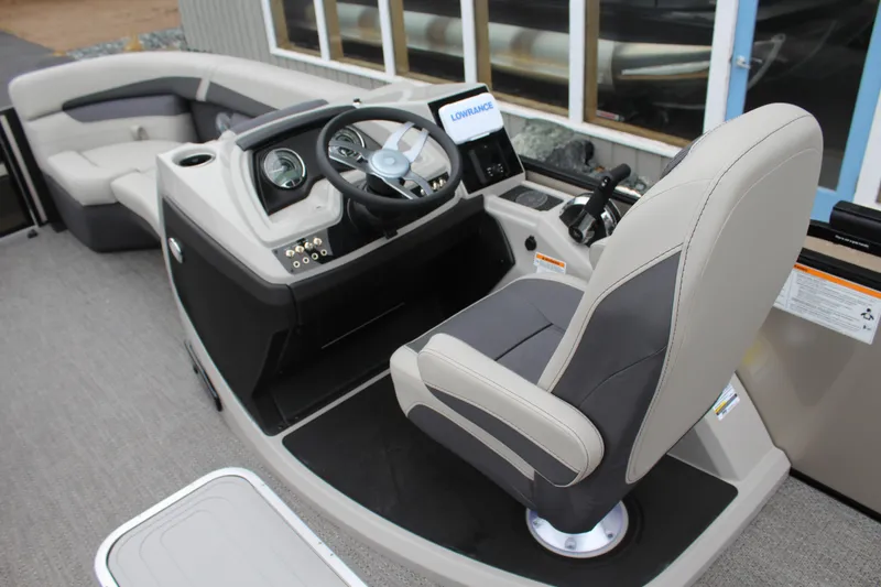 Slide: The Image of Barletta Cabrio 22U 2025 - 14