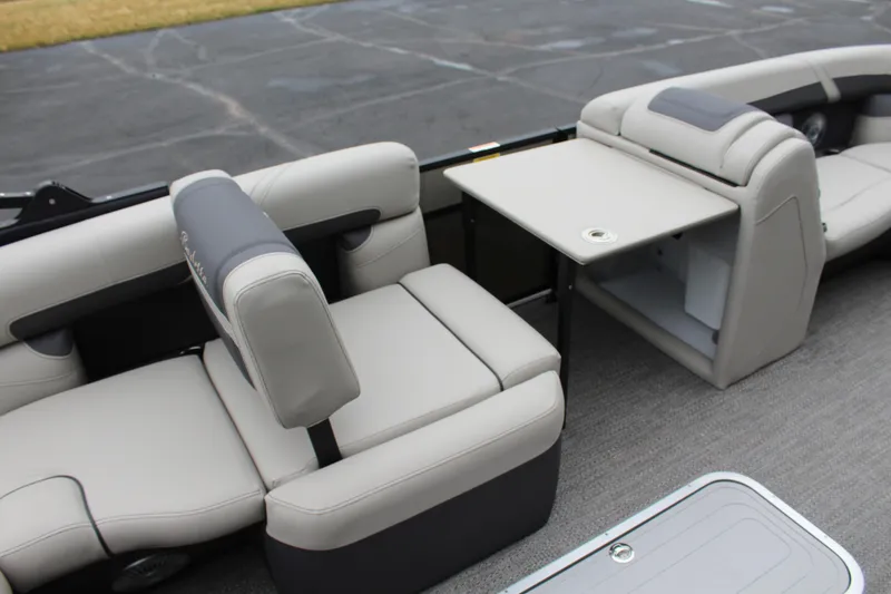 Slide: The Image of Barletta Cabrio 22U 2025 - 17