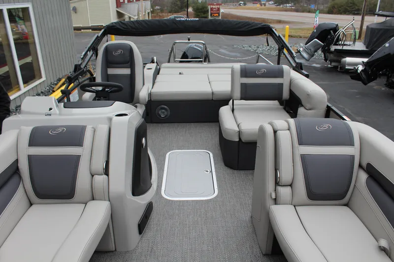 Slide: The Image of Barletta Cabrio 22U 2025 - 22